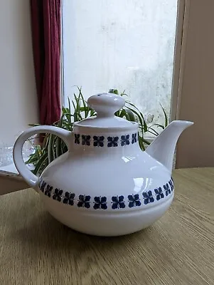 Vintage Meakin Glo White Ironstone Teapot 2 Pints Four Leaf Clover Design  • £12.75