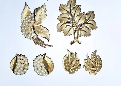 Vintage Signed Crown Trifari Gold Tone Faux Pearl Leaf Brooch & Clip Earring Lot • $69