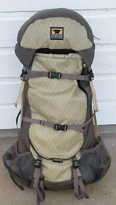 Mountainsmith Specter Lightweight Internal Frame Large 5600 Cubic Inch Backpack • $29.99