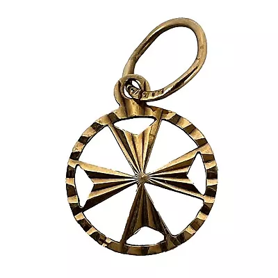 Italian Maltese Cross 9K Yellow Gold Charm Pendant • £150