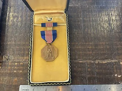 Original Wwii Us Cased Sewn Brooch Soldiers Medal / Pb Ribbon Bar • £216.93