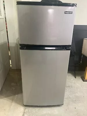 Magic Chef HMDR450SE 127L Double Door Mini Refrigerator - Black • $110