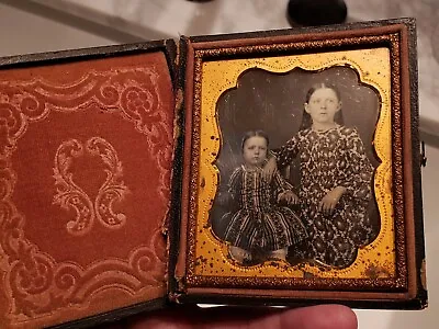 Daguerreotype Of Two Young Girls Probably Sisters Sixth Plate Full Ratty Case • $75