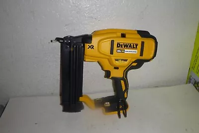 DEWALT DCN680 20-Volt Max Lithium-Ion 18-Gauge Cordless Brad Nailer {TOOL ONLY} • $61