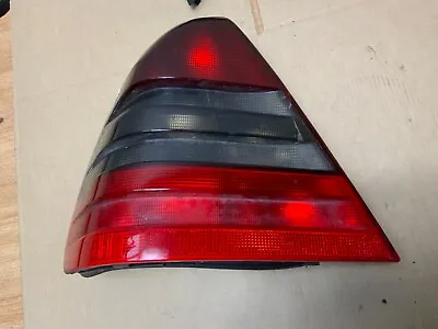 1994-00 Mercedes C Class W202 Rear Pass Side Left Tail Light 2028203564 Crack • $37.30