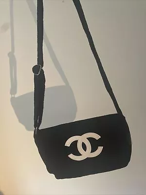 Chanel Precision Bag Vintage Black  • $180