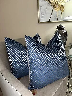 2-nwt Caldeira Decorative Pillows  • $140
