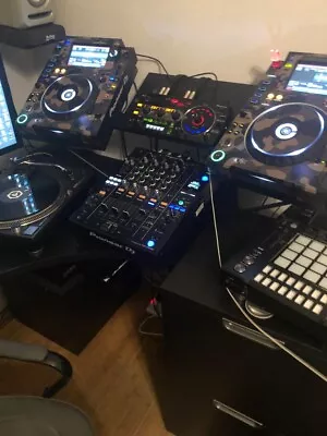 £5000 • Buy 2x Pioneer CDJ 2000 Nexus 2 + DJM 900 Nexus 2 + Flight Cases And More IMMACULATE
