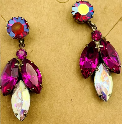 Vintage Fucsia Art Deco Dangle Clip On Earrings • $14.99