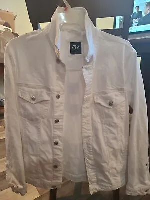 ZARA DENIM White JACKET SIZE Medium Great Condition  • $25