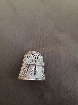 Vintage Unmarked White / Silver Coloured Metal Thimble As Found - ' A Keepsake ' • £0.99