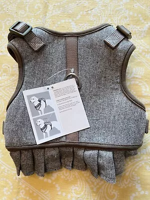 NWT Martha Stewart Dog Harness Size M Girth 19-23in Tan Ruffle Adjustable NEW • $13.99