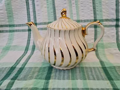 Sadler Swirl Teapot - Gold & White ~ Vintage Teapot • £19.99