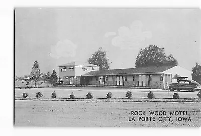 Photo Postcard Of ROCK WOOD MOTEL LA PORTE CITY IOWA • $3.35