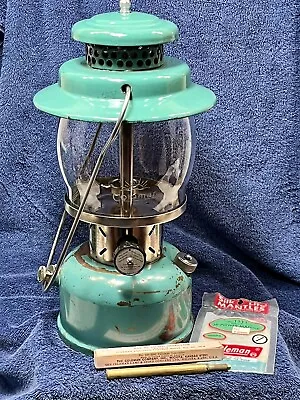 Coleman Canadian Seafoam Kerosene Lantern Model 237 Empire D/1946 — Restored! • $369.99