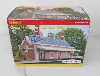 Hornby 00 Gauge Skaledale - R9633 - Great Northern Station Building - Boxed • £13.99