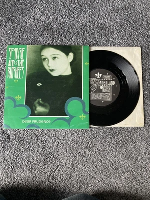£2.50 • Buy Siouxsie & The Banshees  Dear Prudence  (gatefold Sleeve)  SHEG 4