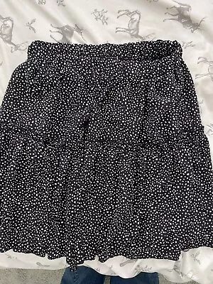 £4 • Buy Shein Black & White Polka Dot Skirt Size Medium