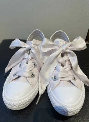 £10 • Buy Converse Pale Pink Patent Trainers UK 6 Ribbon Laces