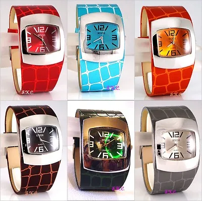 Retro Vegan Ossie Eames Goth Croc Gator Funky Club Punk Ladies Bubble Pod Watch • $24.99