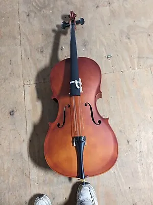 Cello 4/4 Used • $175