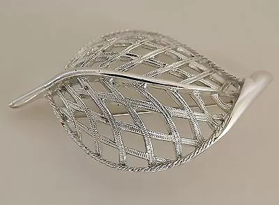 Vintage Sarah Coventry Brooch Pin Modern Leaf 1968 EUC • $12.99