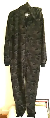 New With Tags Men's Old Navy Fleece One Piece Hooded Pajamas-green Camo. Small • $12