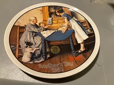 Norman Rockwell  Mother's Day Plate 1983 ” Add 2 Cups And A Measure Of Love” • $14.99