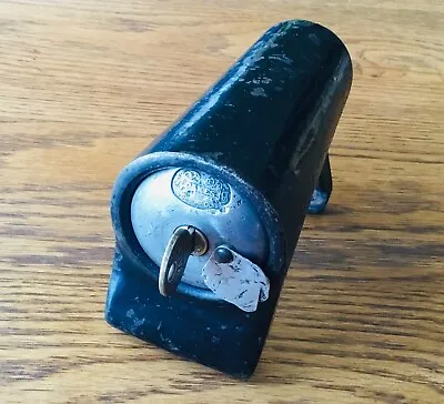 1920s 1930s Oakes SPARE TIRE LOCK W/YALE KEY Vtg Early Antique Accessory • $325