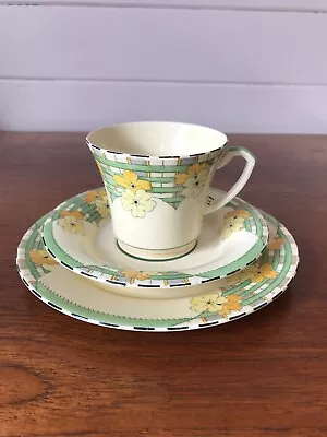 Vintage Crown Devon Fieldings Art Deco Trio Of Cup Saucer And Plate Pattern 2757 • $30