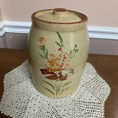 USA Stamp Vintage Flowers 💐 Painted Cookie Jar Very Nice. • $19.95