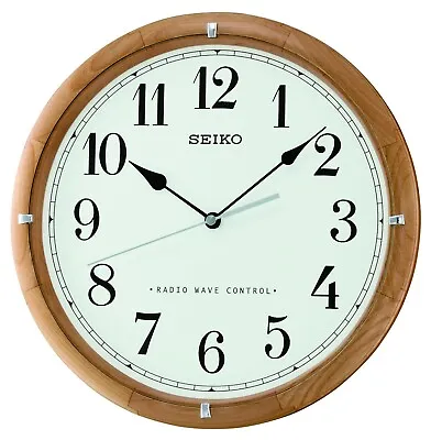 £75 • Buy Seiko Radio Controlled Round Wooden Battery Wall Clock - Clear Numbers QXR303Z