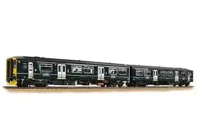 Bachmann 32-940 Class 150/2 Two Car DMU 150216 GWR Green (Firstgroup) BNIB • $695