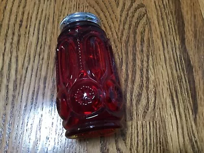 Moon And Stars Red Shaker • $15