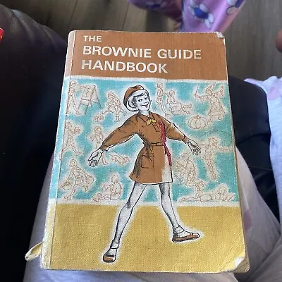 Vintage The Brownie Guide Handbook Second Edition 1973 Very Rare Edition • £22.95