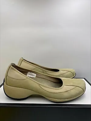 Merrell Womens Spire Flex Light Olive Suede Comfort Slip On Shoes Sz 8 US/5.5 UK • $44.99