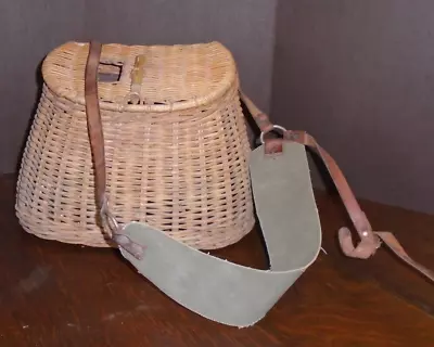 Antique Woven Wicker Fly Fishing Trout Fish Creel Basket Leather Buckle Strap. • $45