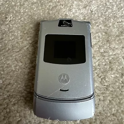 Motorola RAZR V3m Silver Cellular Flip Phone - Untested / No Battery • $11.04