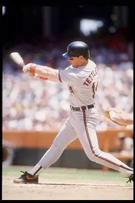 BASEBALL Catcher Mickey Tettleton Of The Baltimore Orioles Swings 1989 OLD PHOTO • $5.47