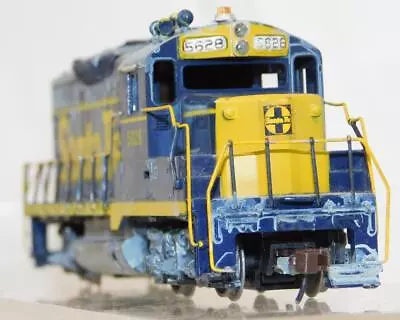 Mantua Blue Santa Fe GP-20 Diesel 5628 Runs Well Weathered HO W/handrails Unlit • $59