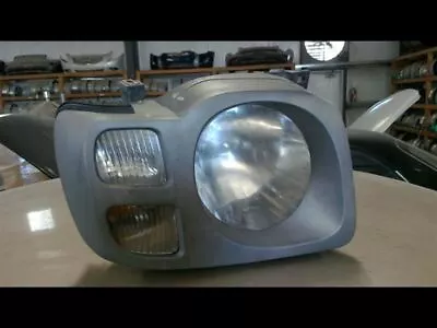 Passenger Right Headlight XE Fits 02-04 XTERRA 966555 • $66.75