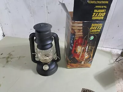 Dietz Original 76 Oil Lamp Burning Lantern Black With Gold Trim • $29.66