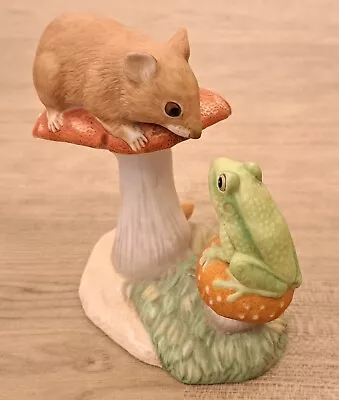 £9.99 • Buy Royal Osborne Hand-Painted Porcelain Field Mouse Frog Mushroom Figurine Ornament