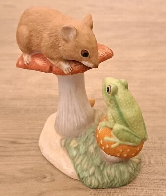 £9.99 • Buy Royal Osborne Hand-Painted Porcelain Field Mouse Frog Mushroom Figurine Ornament