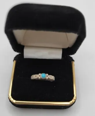 Vintage Sterling Silver And Turquoise Small Ring Size 2 • $19.50
