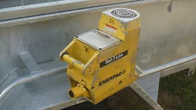 ENERPAC Saf-T-Lite 35t. HYDRAULIC RAM WITH INBUILT PUMP • $900