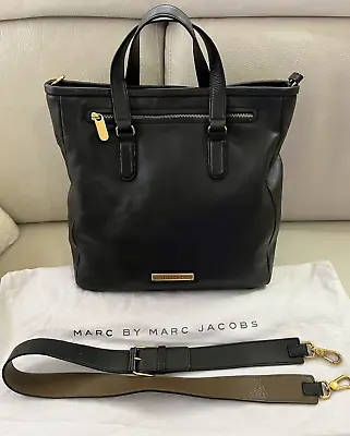 Women’s Marc Jacob’s Black Leather Luna Tote W/Reversible Strap & Dust Bag • $145
