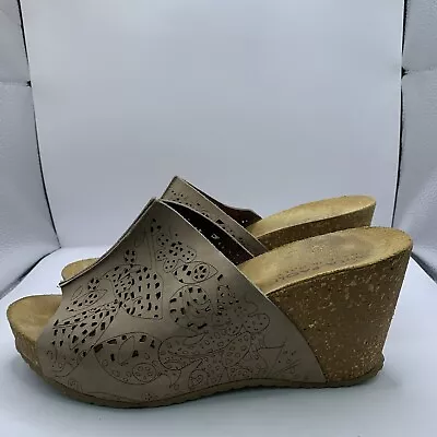 Mila Paoli Suede Wedge Shoes Womens 9.5 Sandals Cork Heel Casual • $26