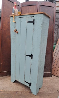 £175 • Buy Vintage Kitchen Larder, Pantry, Linen Cupboard. Offers ..May Deliver. 
