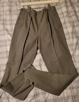 Maison Martin Margiela  X H&M Army Green Pleated Trousers With Side Zippers 💕 • $85